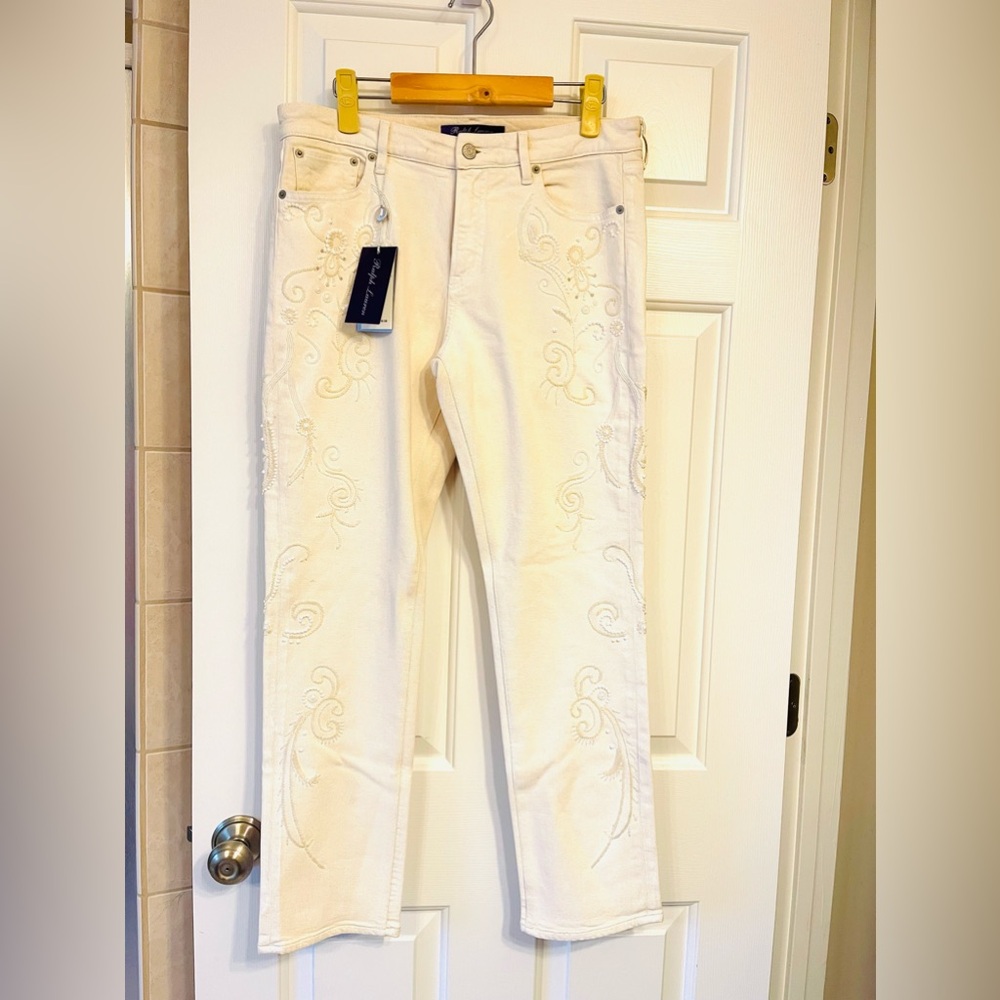 Beautiful and unique jean from Ralph Lauren Purple Label. Stretch material